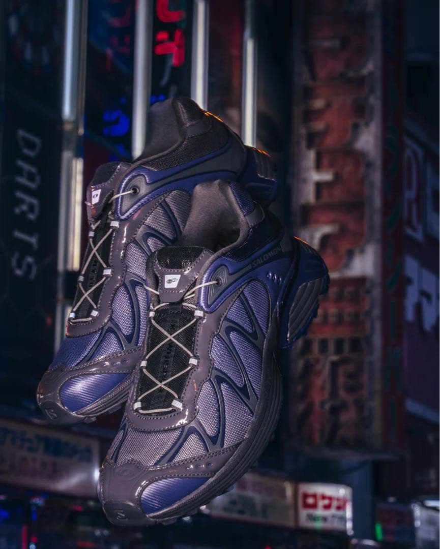 靴 SALOMON XT-WHISPER BEAMS