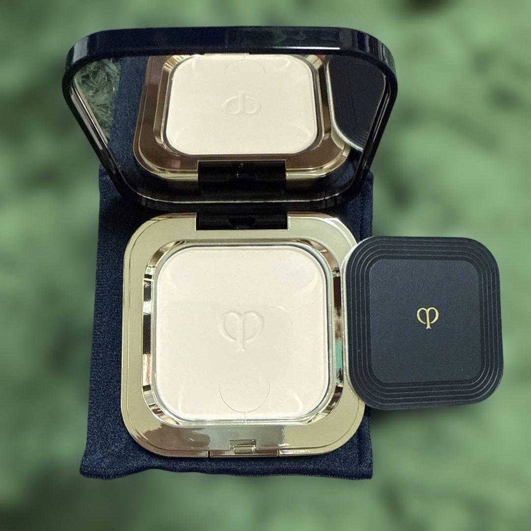 クレ・ド・ポー ボーテ プードルコンパクトエサンシエルn 5g