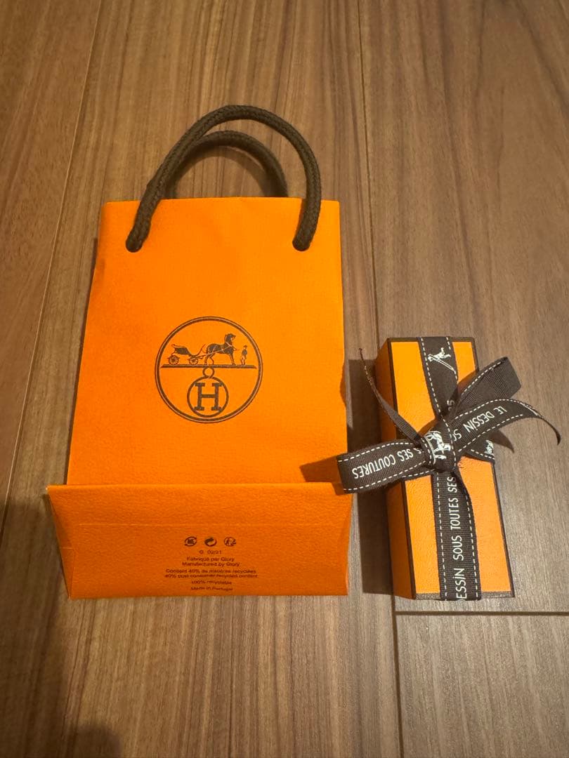 新品 エルメス ティンティッドリップバーム ブリヤン 27 – ローズ