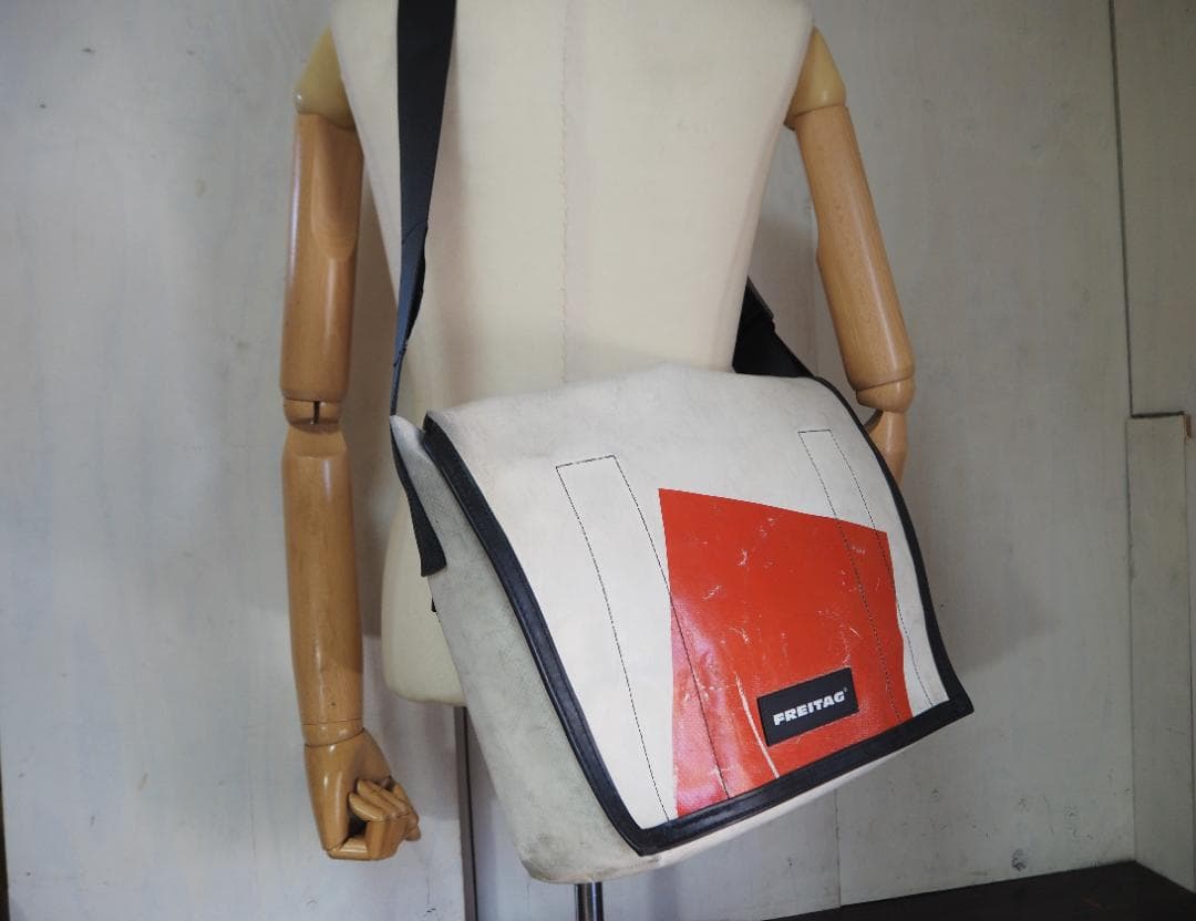 フライターグ　F12 ドラグネット