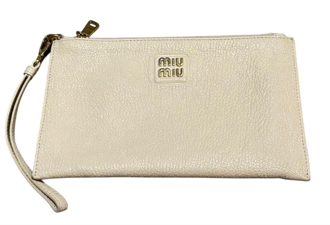 MIU MIUマドラス ポーチ バッグ　クリーム