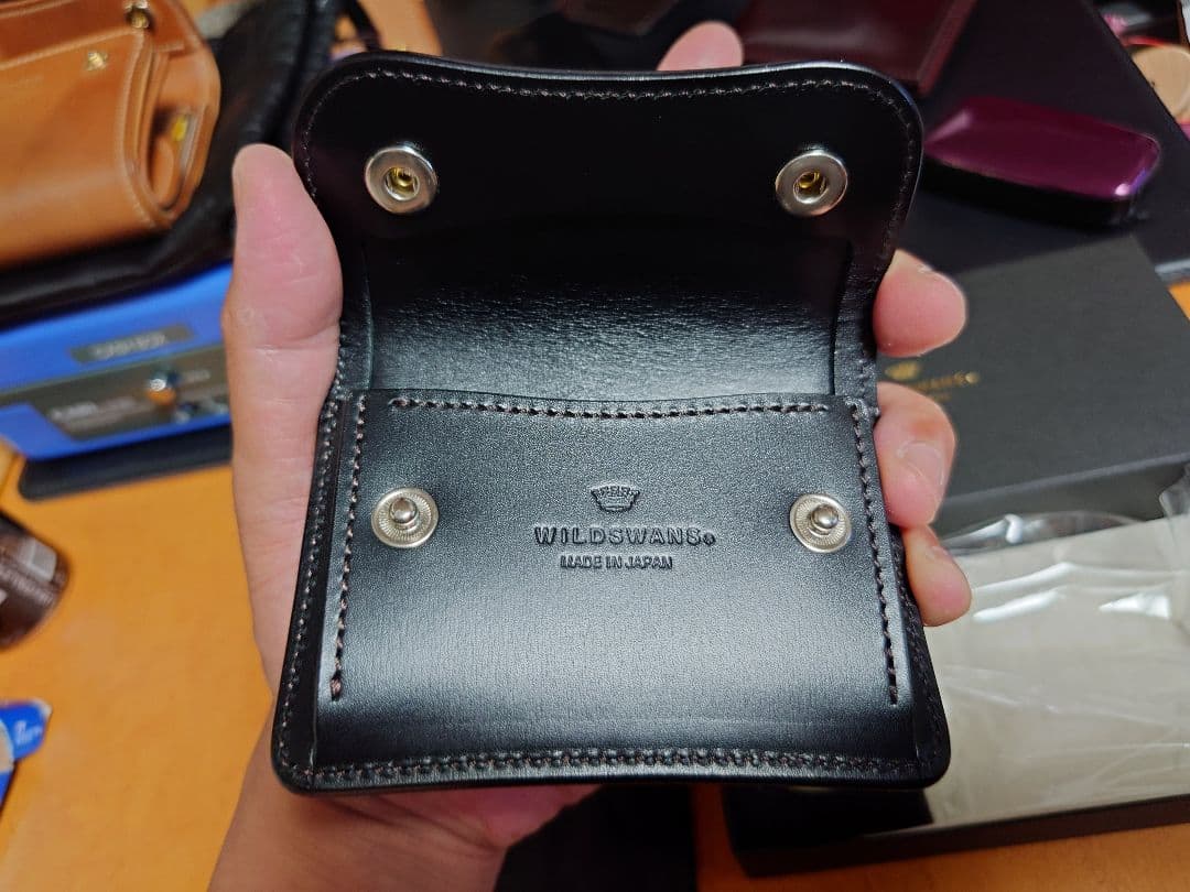 ワイルドスワンズ タング クリスペルカーフ、ブラック、王冠ロゴ 2026年最新】王冠ロゴ ワイルドスワンズの人気アイテム - メルカリ