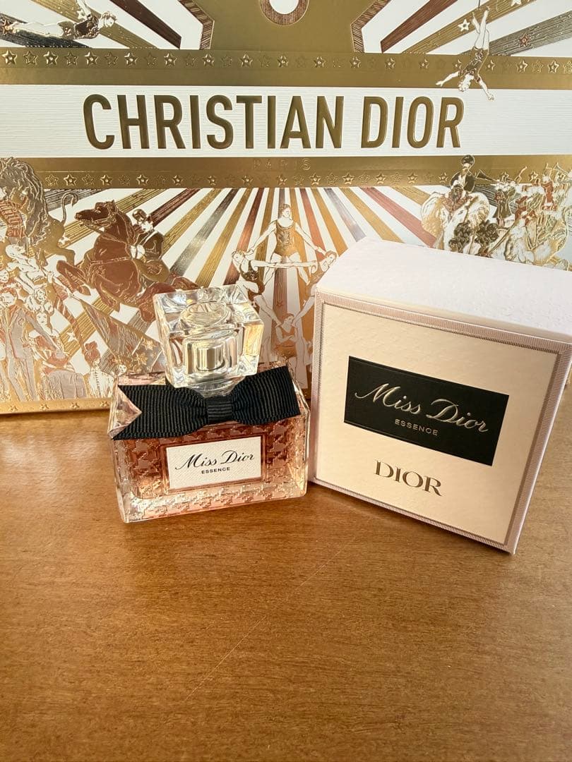 DIOR ディオール　ミスディオール　エッセンス　パルファン　極美品