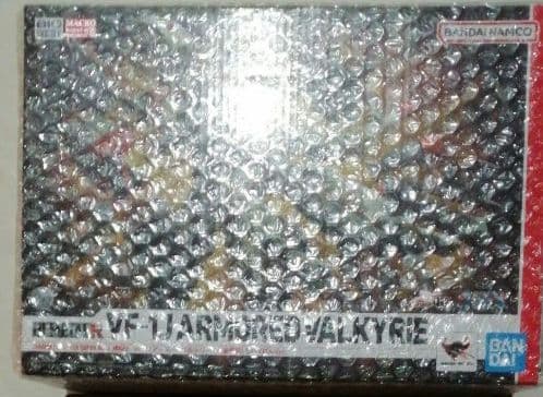 新品！HI-METAL R VF-1J＆VF-1A2機バーミリオン小隊セット - メルカリ