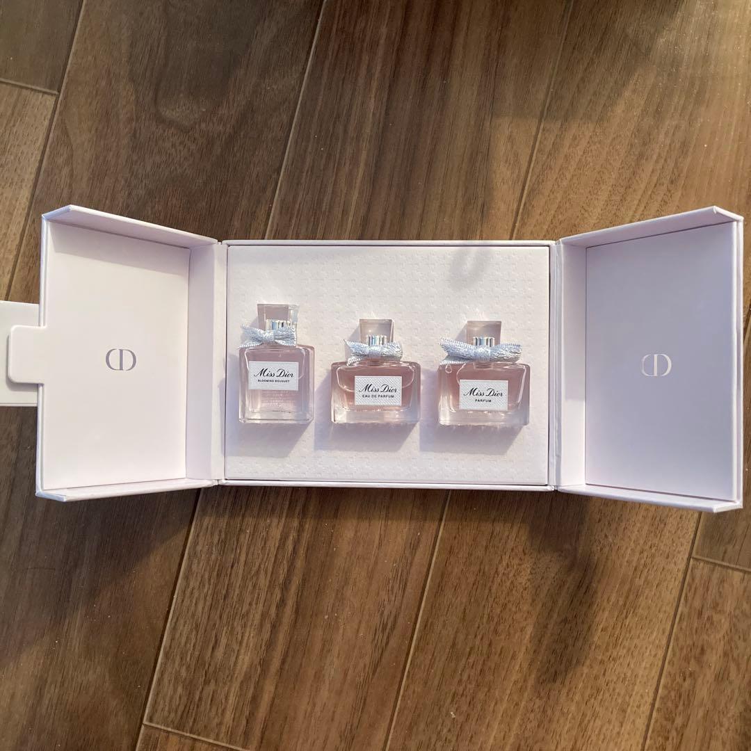 miss Dior ギフトボックス ミニ香水3本セット - メルカリ