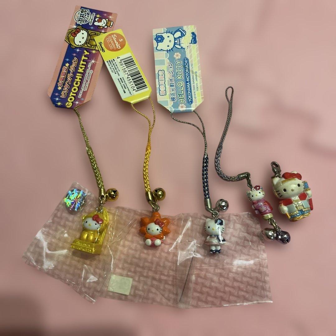 ご当地ハローキティストラップ広島限定もみじ&桃太郎ファスナー