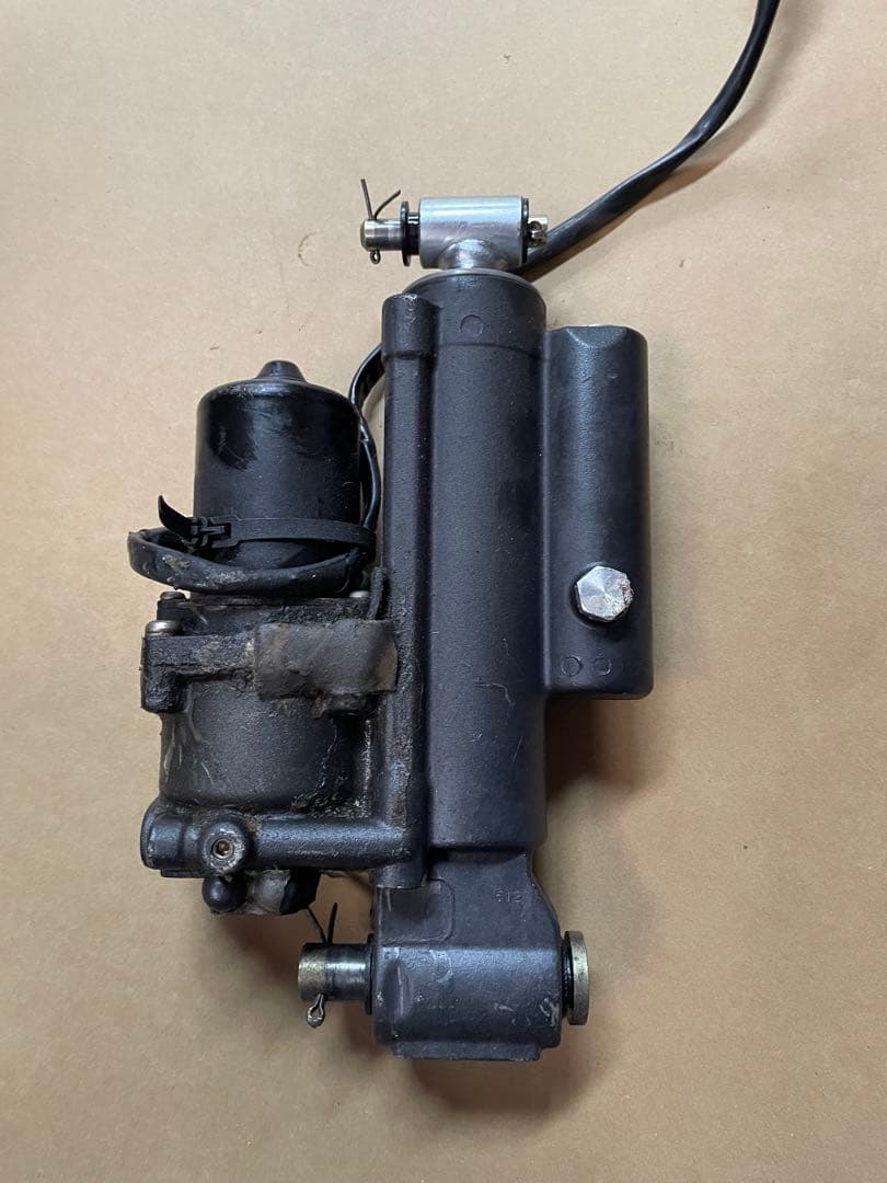 除雪機　ホンダ　パワーハイトシリンダー　上下　中古　送料込　作動品　ジャンク扱い