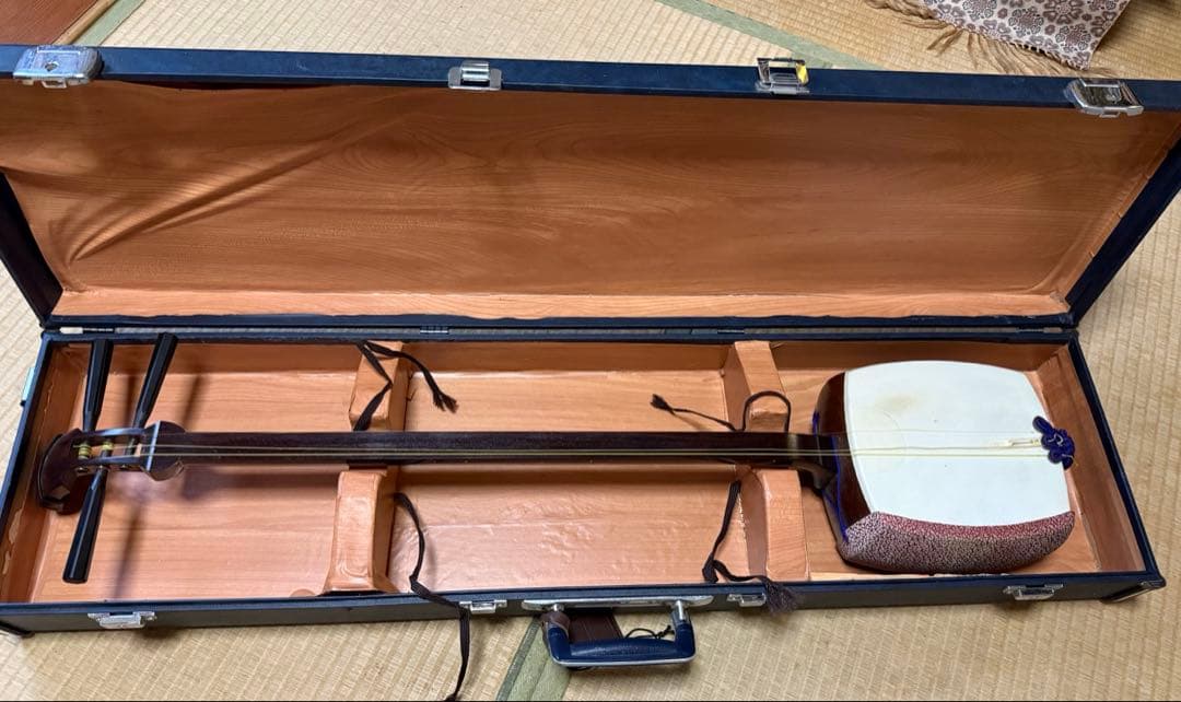 used 三味線 8641363ec27d23521b7135806bc7ca