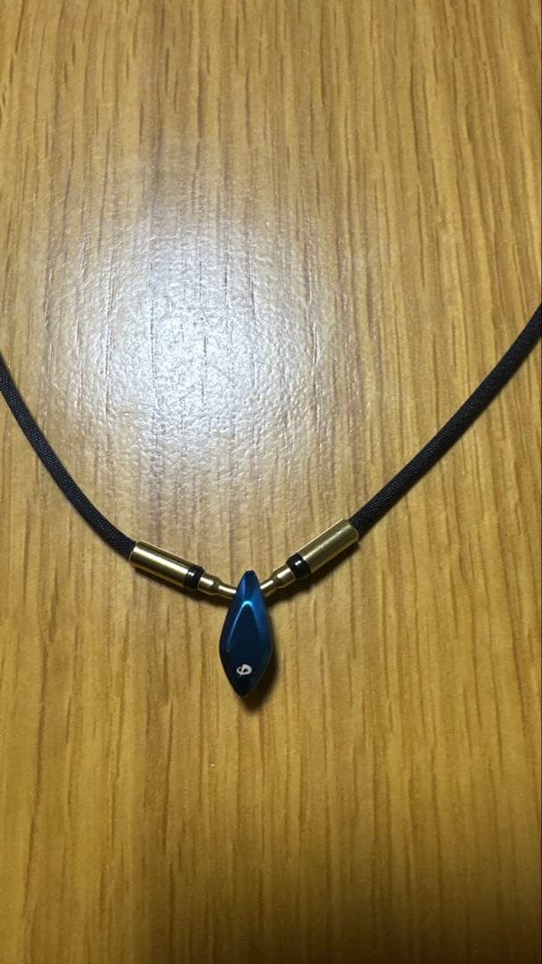 ファイテン　RAKUWAネックレス　メタックス　ティアドロップ　アースカラー