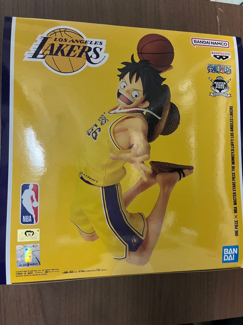ONE PIECE NBA ルフィ　レイカーズ　フィギュア