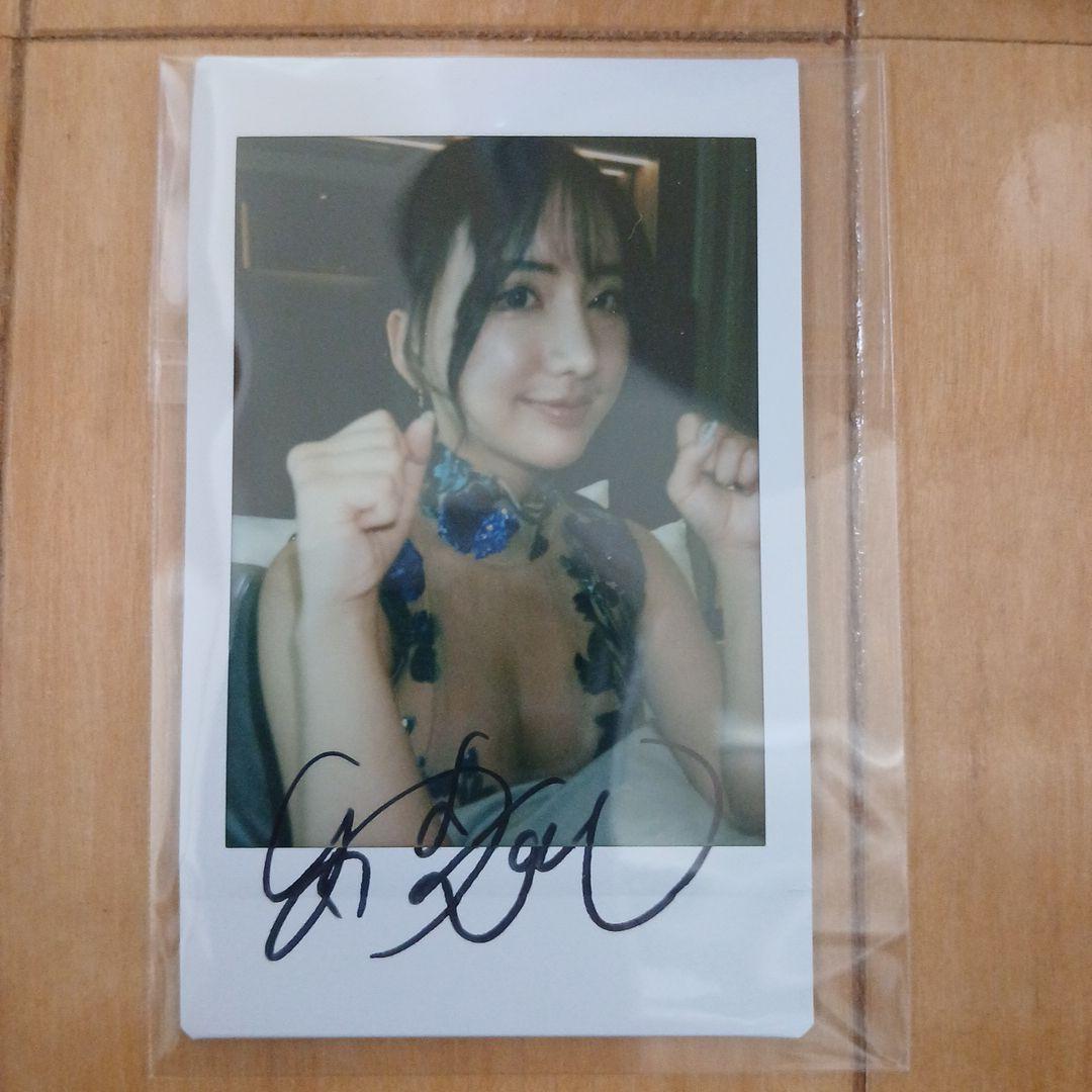 楪カレン サイン入りチェキ - メルカリ