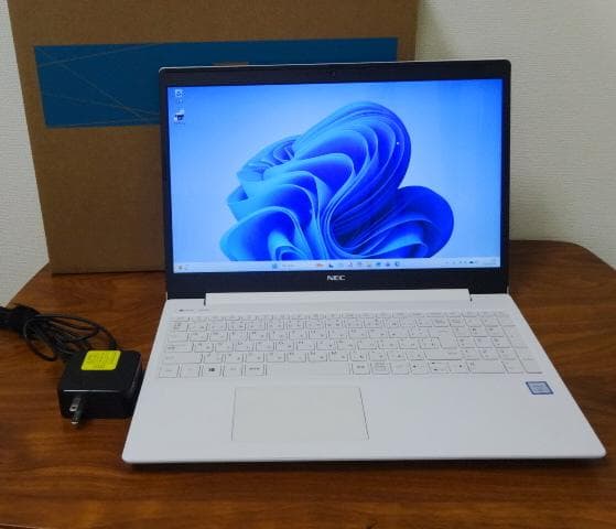 NECノートパソコン PC-GN212RGAH　i3 SSD128GB
