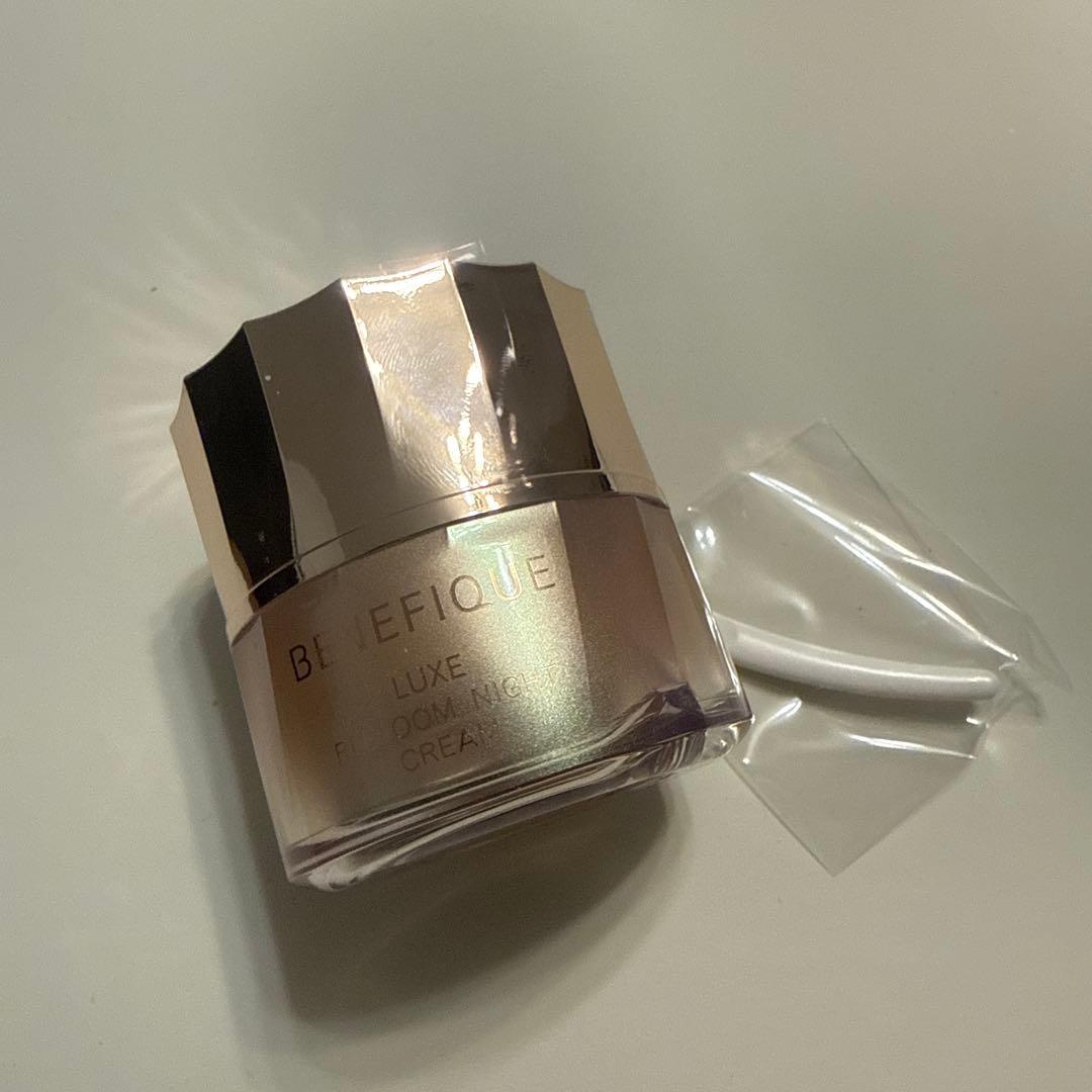 ベネフィーク　リュクス　リブルームナイトクリーム　資生堂　ナイトクリーム