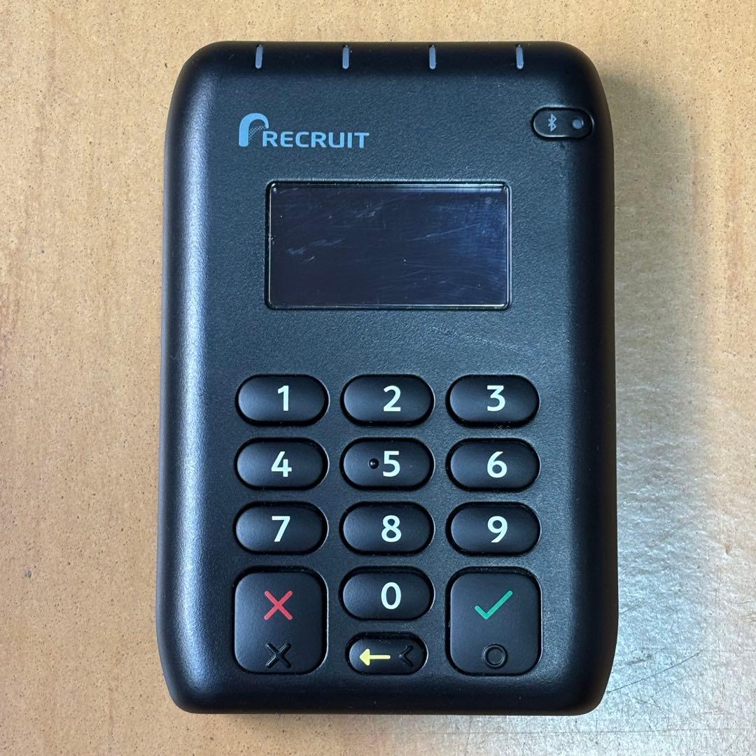 5*1様 RECRUIT レジ端末 USBケーブル付き