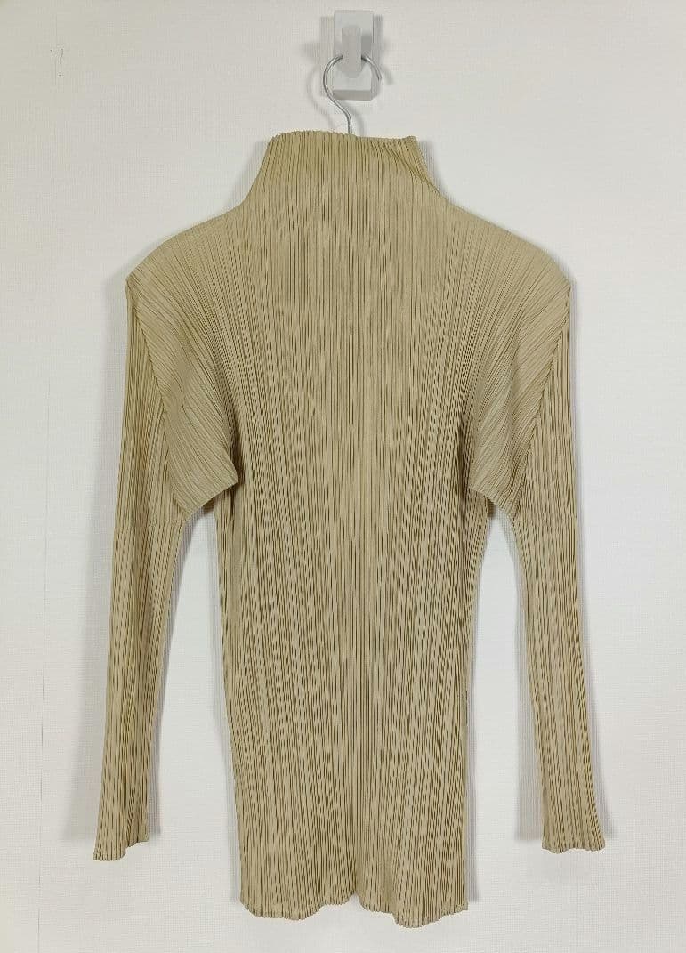 よっちゃんPLEATSPLEASE ハイネックカットソー【サイズ３ L相当