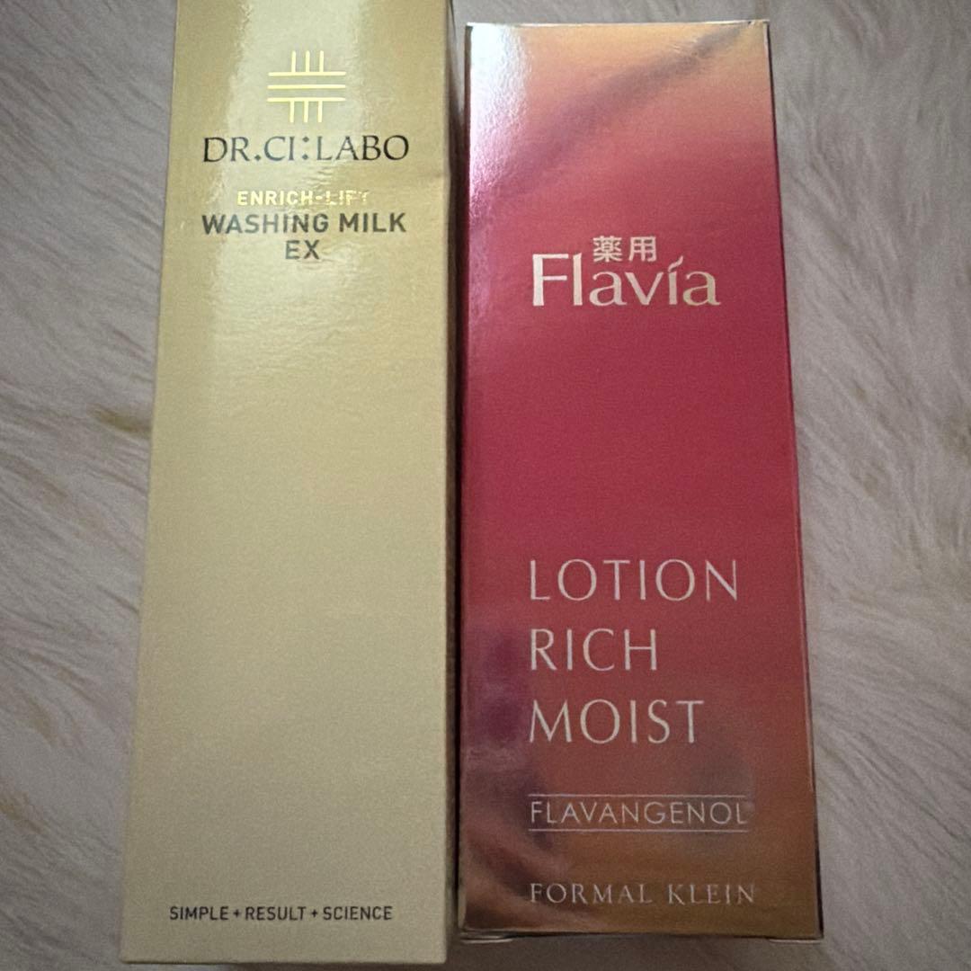 洗顔ミルク、保湿化粧水、2点セット