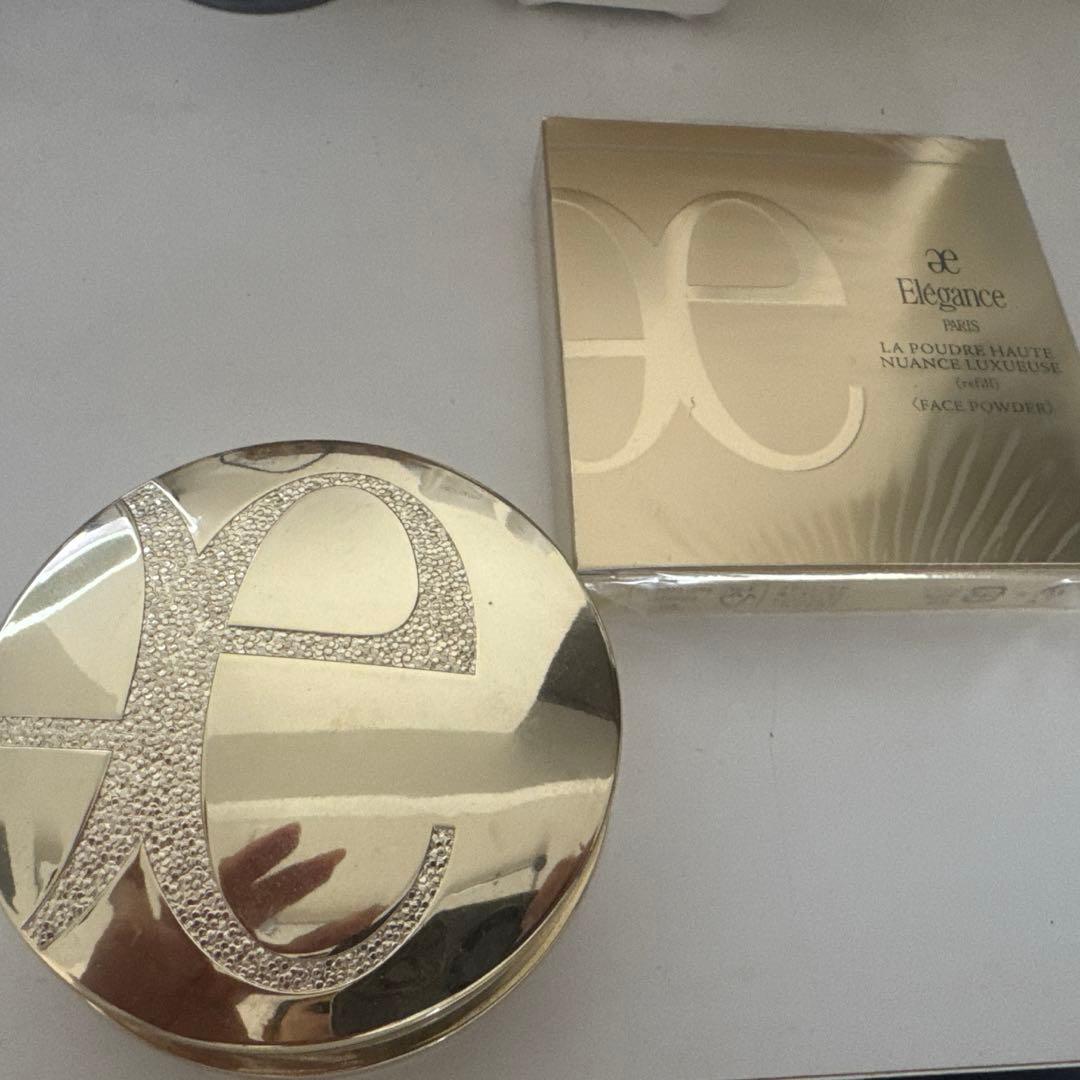 elegance フェイスパウダー　本体＋レフィルⅤ