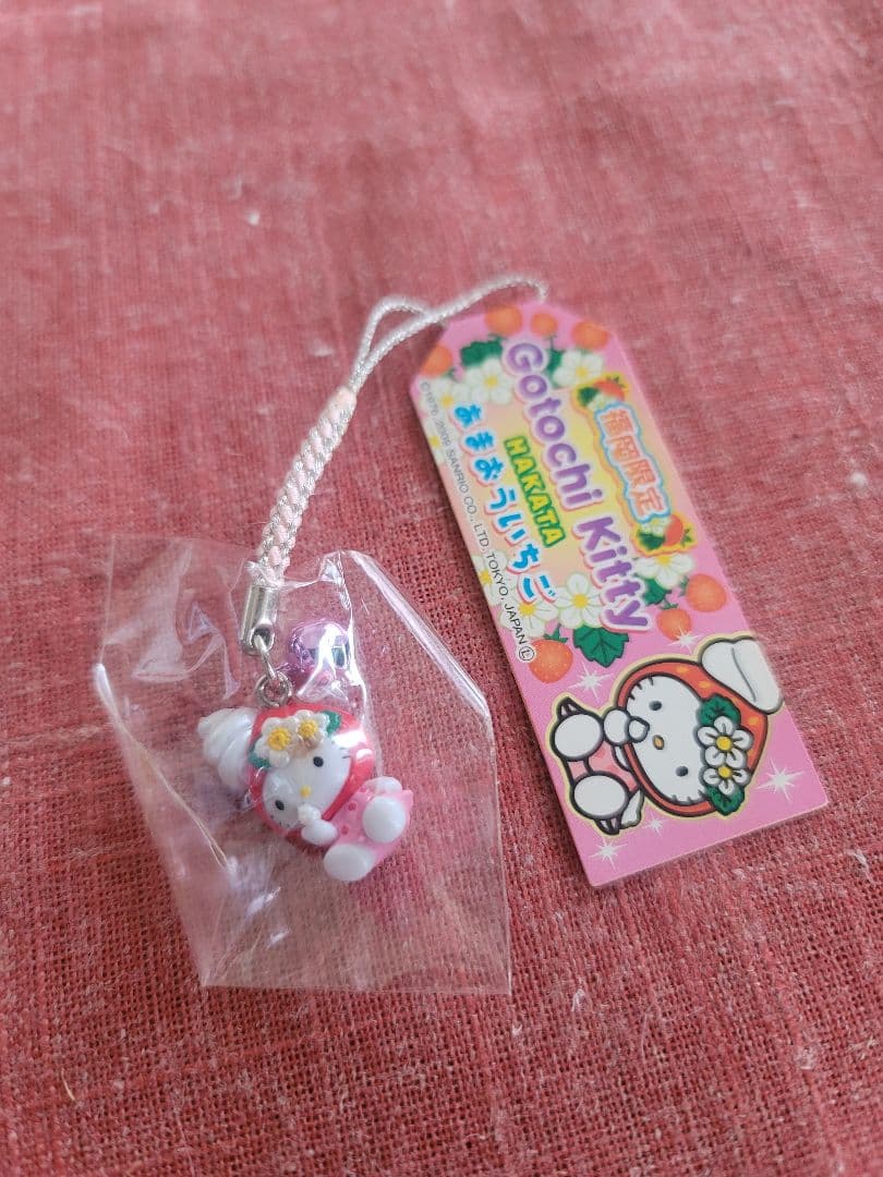 ご当地キティ あまおういちご 福岡限定