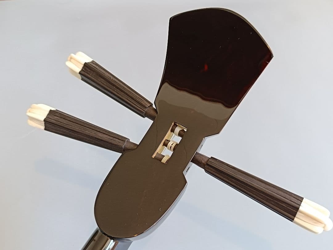 昭和の名工 佐久本盛信作 西平開鐘写し 八重山黒木ウジラミ材 本革一枚張り胴