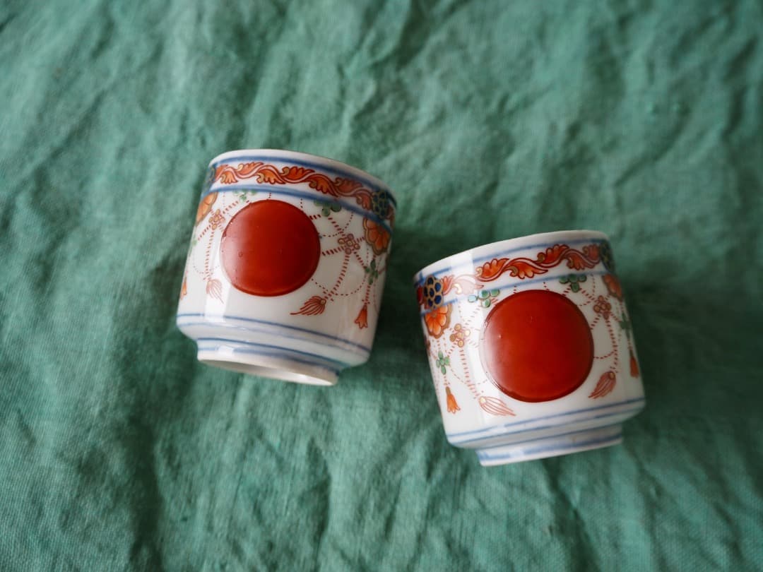古伊万里 赤絵金彩 赤玉瓔珞文 小猪口 2客｜時代物｜覗き猪口｜古道具