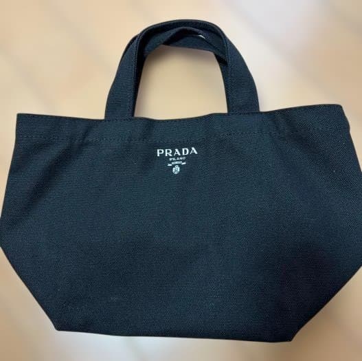 新品】PRADA ノベルティ トートバッグ ランチバッグ 黒 キャンバス