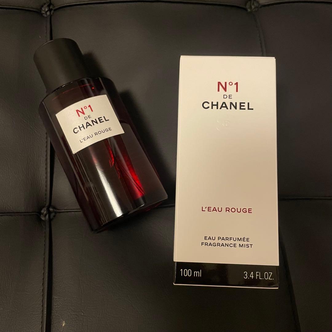 N°1 de CHANEL L'eau Rouge ロールージュ　シャネル