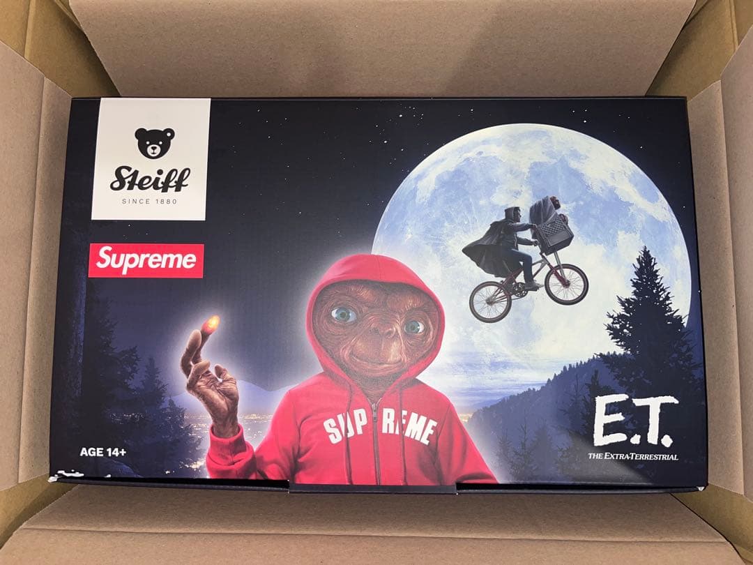 Supreme x Steiff Supreme®/Steiff® ET