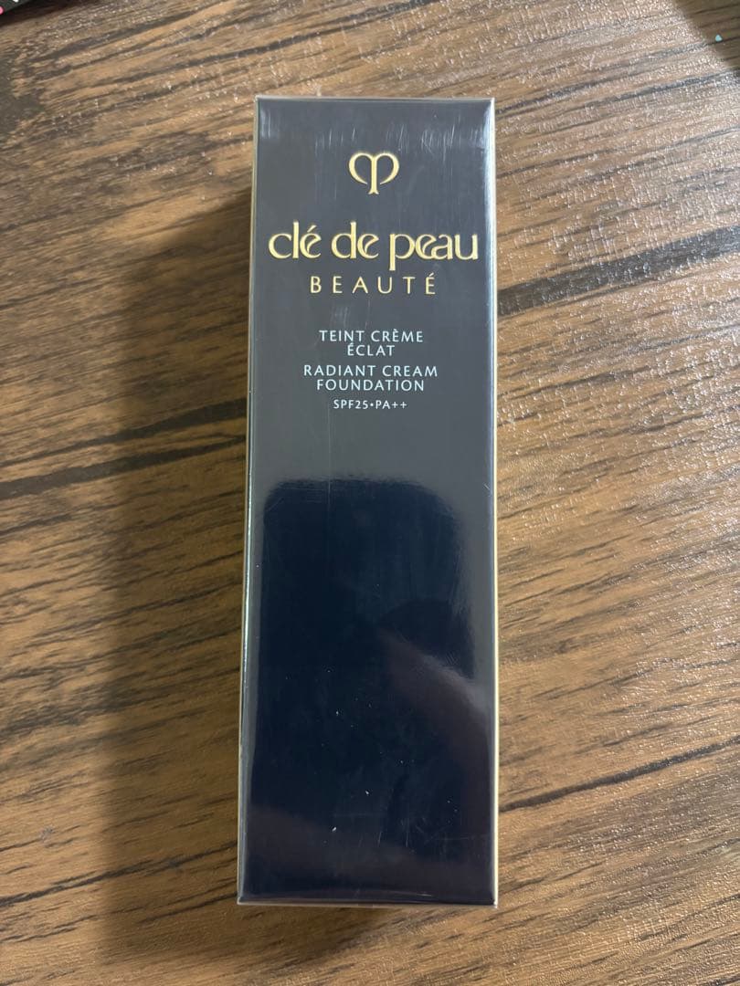 (最終値下げ )クレドポーボーテ タンクレームエクラn オークル20