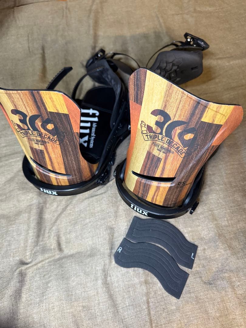 美品 限定品 FLUX DS サイズM