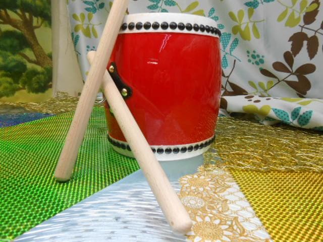 送料無料18.980円 Rエイサー沖縄大太鼓25cm*30cm 撥二本付 - メルカリ