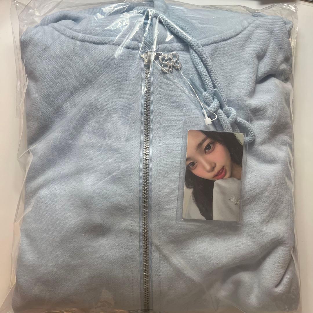 hearts2hearts FOCUS MD フーディー　新品未開封　イアン