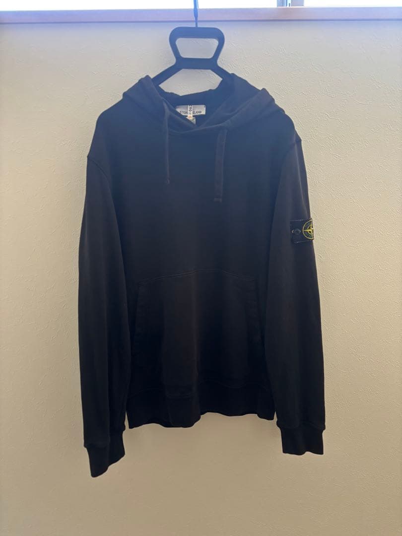 STONE  ブラックパーカー