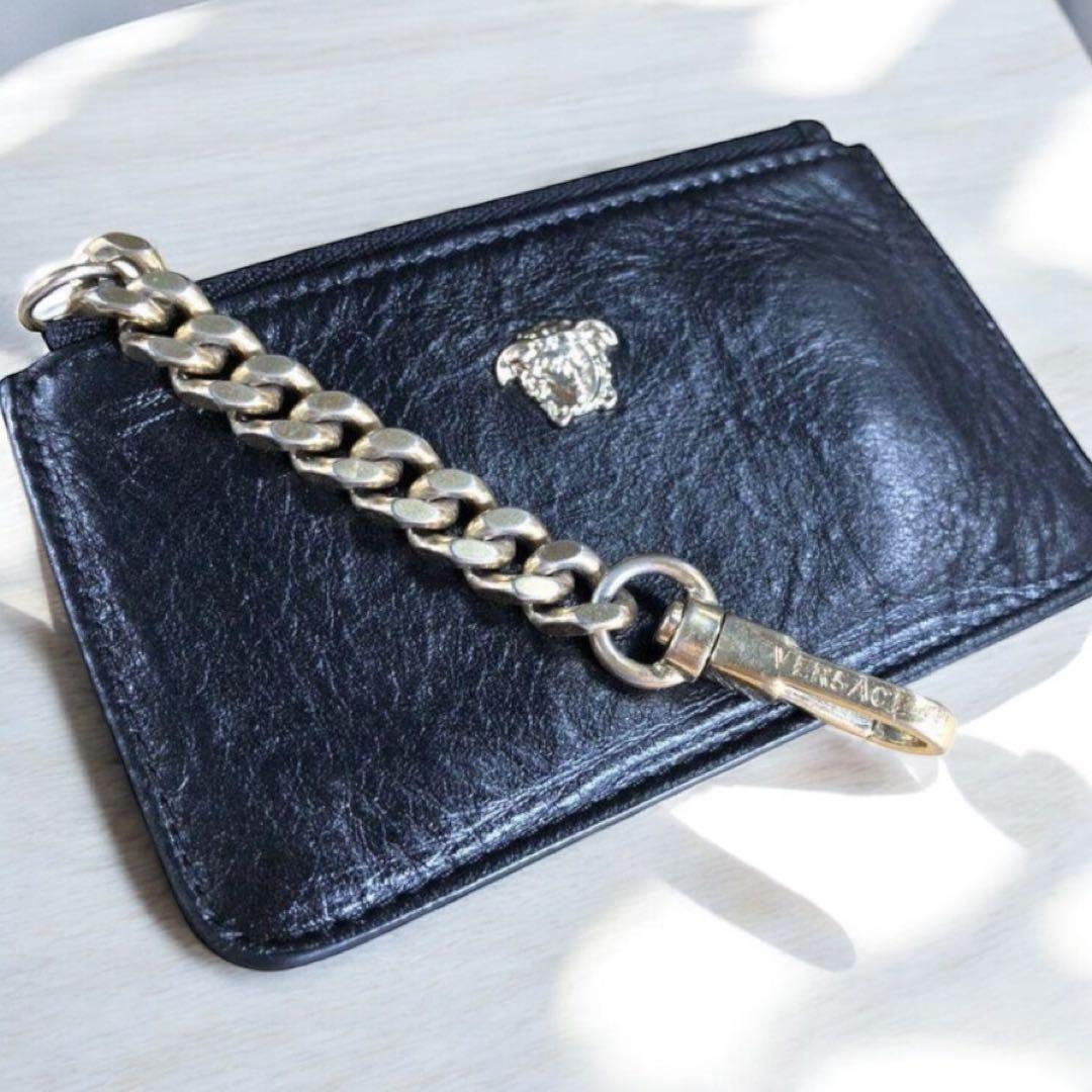 VERSACE ヴェルサーチ　メデューサ　レザー金チェーンストラップ 小銭入れ