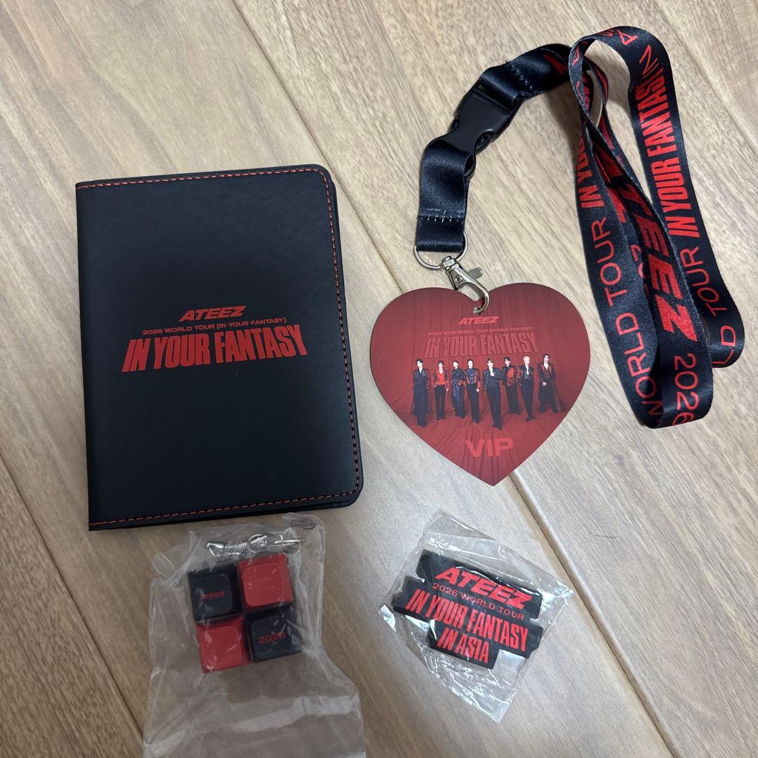 アチズ ATEEZ ATINY VIP ギフト シンガポール トレカ - メルカリ