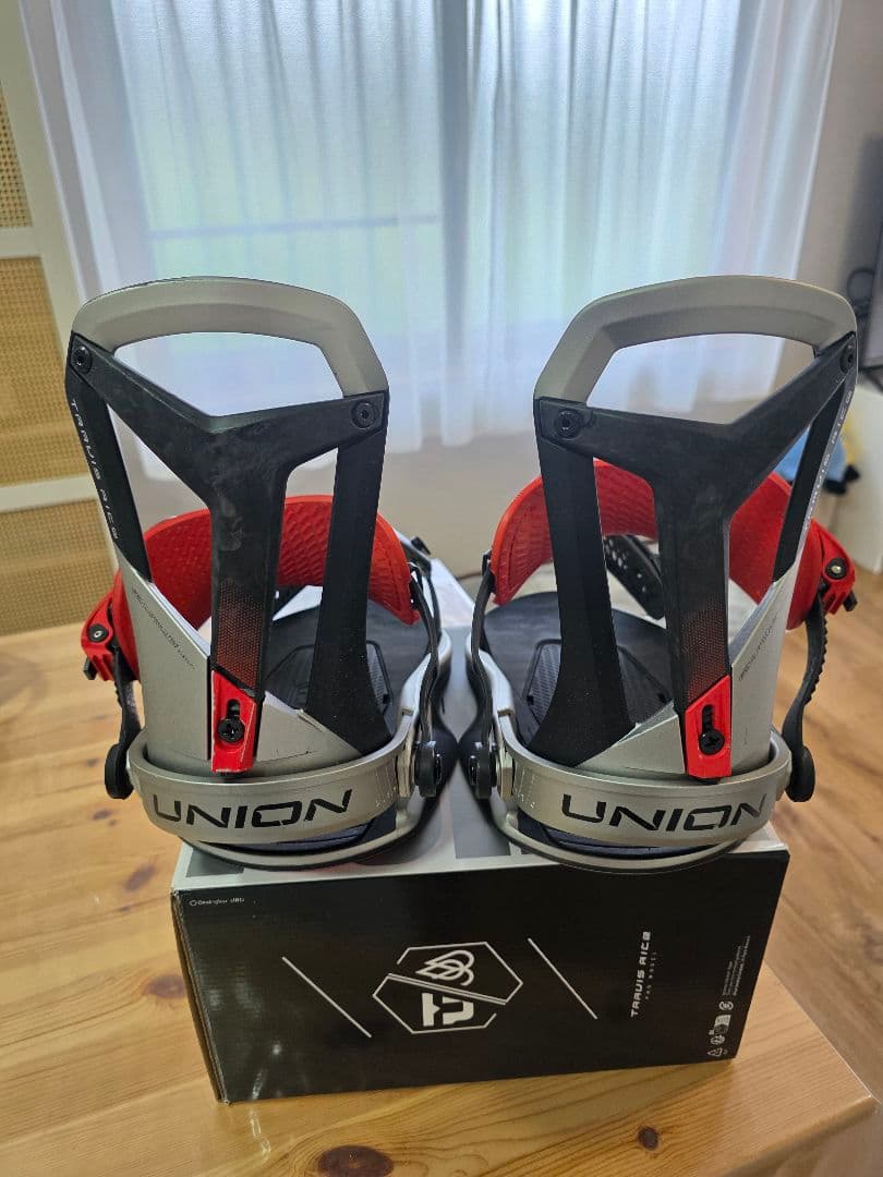 スノーボード Union Falcor 2025 M size