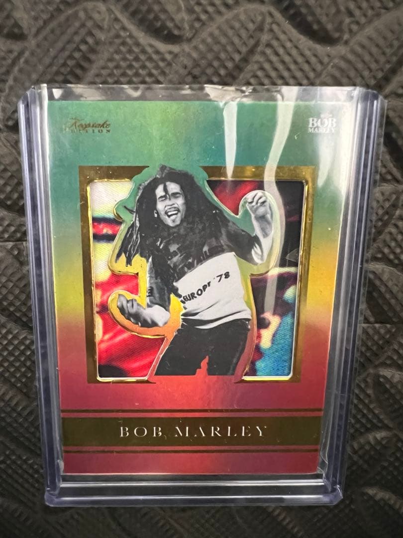 【至高の1枚】ボブ・マーリー 実使用生地封入・限定50枚 シリアル入りトレカ