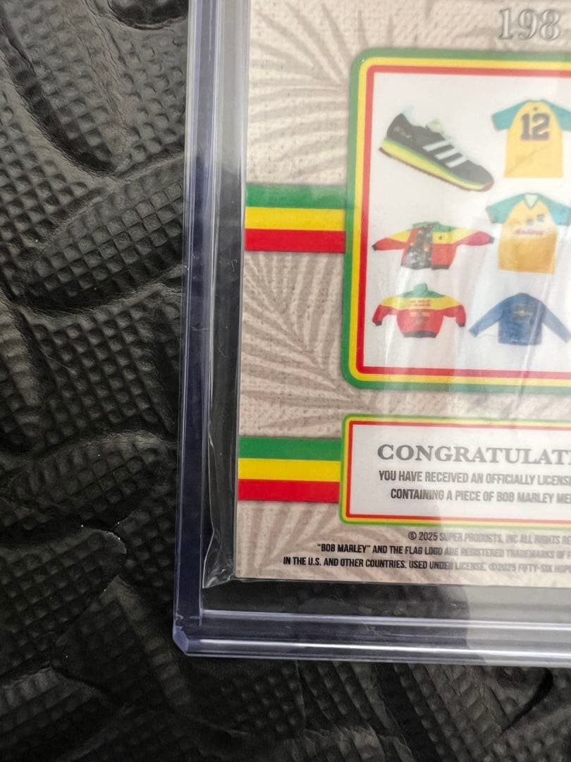 ボブ・マーリー 実使用生地封入・限定50枚 シリアル入りトレカ - メルカリ
