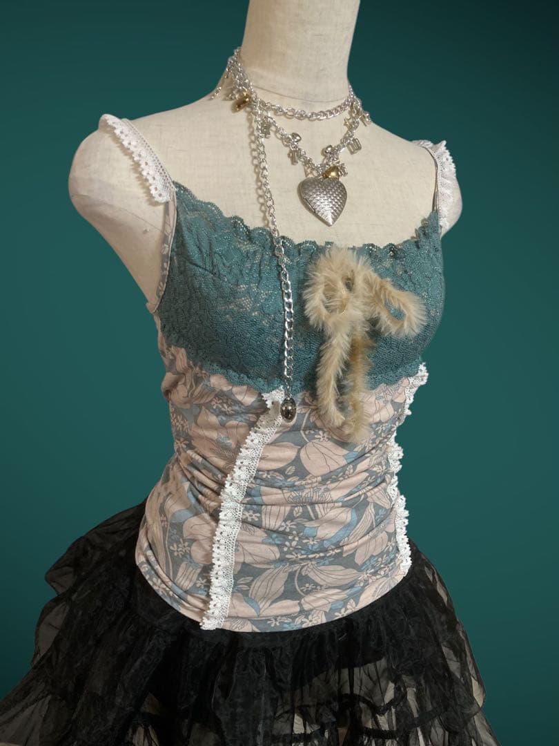 y2kレース甘め姫ギャルNANAファーゴシックフェアリーグランジロックキャミ古着