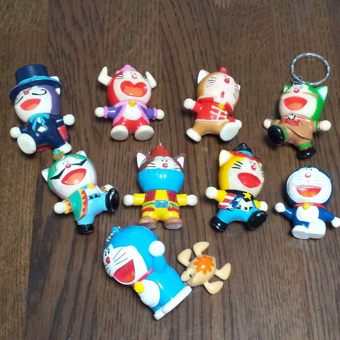 ドラえもんズ フィギア キーホルダー 人形 ソフビ ＆ ドラえもん