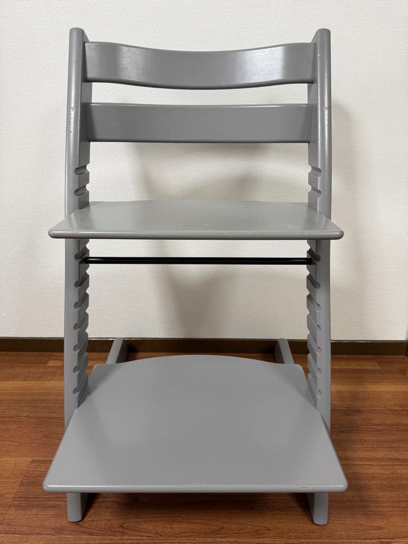 【グレー】stokke ストッケ トリップトラップ　シリアル4 写真で解説！】トリップトラップ新型と旧型の違いはこの3つ！ - なまけ