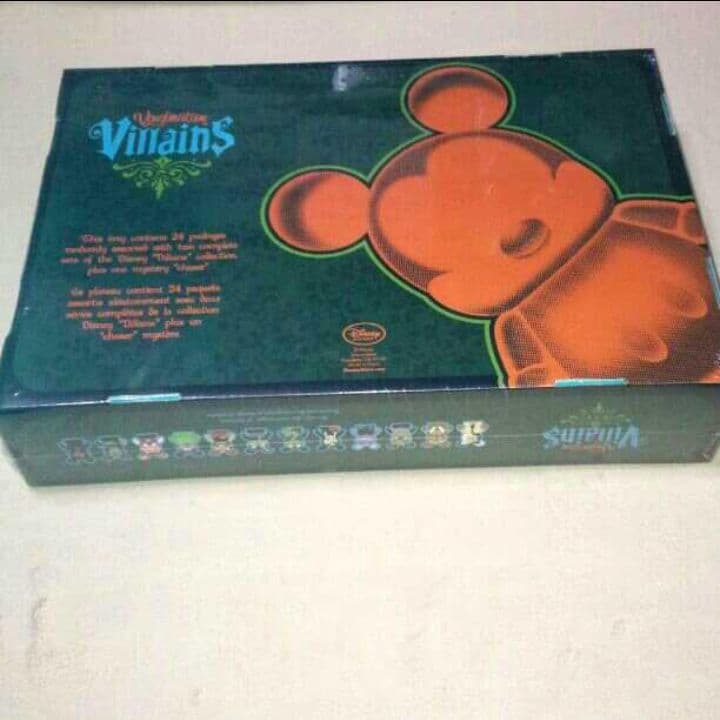 ディズニー　フィギュア　バイナルメーション　アースラー　ヴィランズ　1　カートン