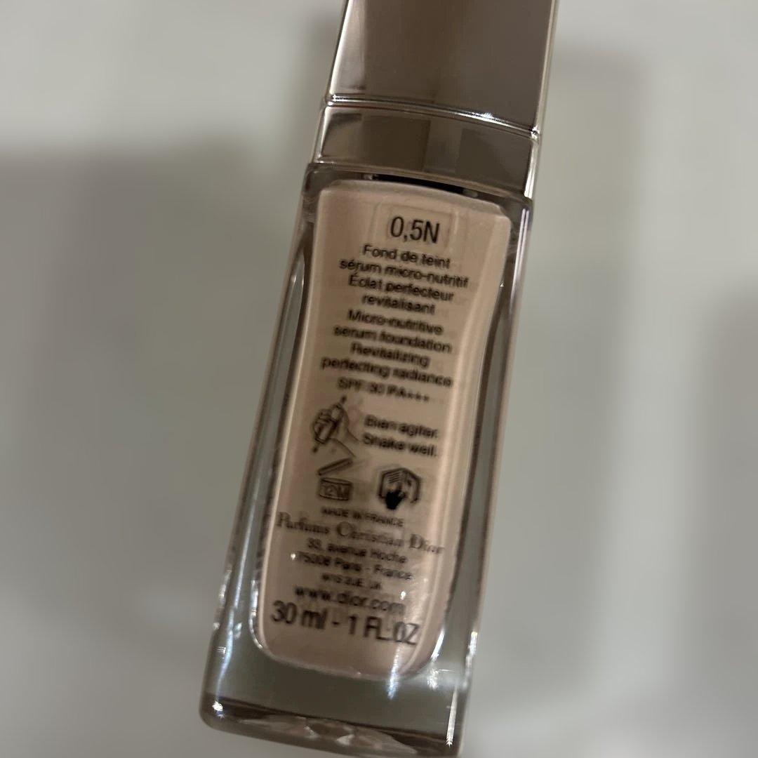 プレステージ　ル　マイクロ　フルイドタン　リキッド　ファンデーション　0.5N