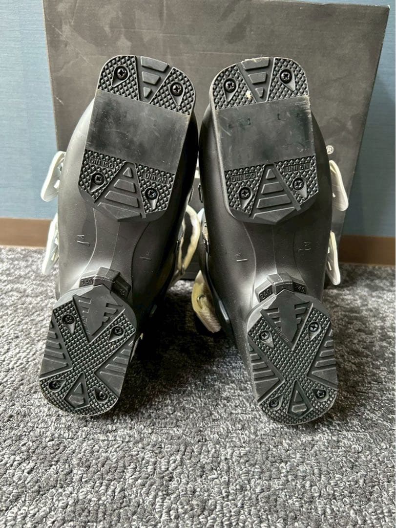 即日発送！HEAD 女性用スキーブーツ 箱付き - メルカリ