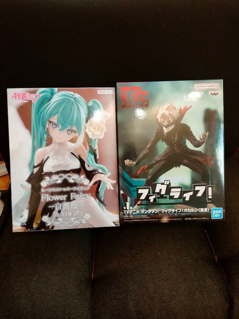 【激得価格】２２個まとめ売り　オカルン、南雲、レム、エミリア、初音ミク他 バラ可