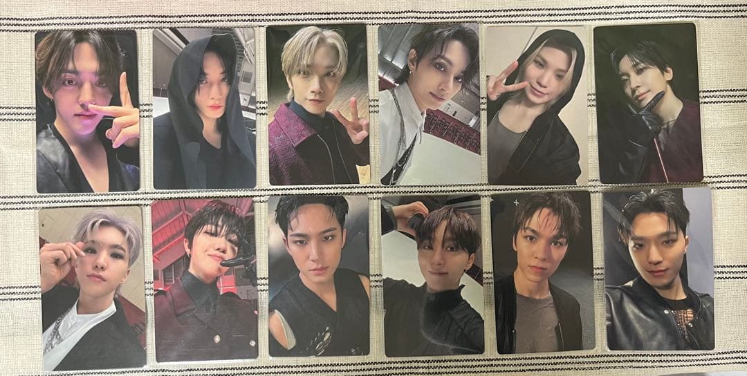 17 IS RIGHT HERE SEVENTEEN 韓国 ラキドロ トレカ