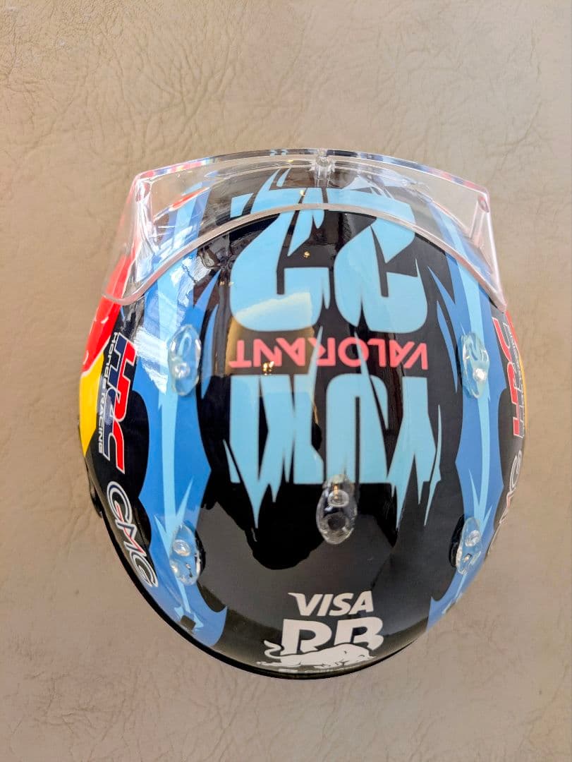 角田裕毅 ヘルメット1/2 サイン入 F1 レーシングブルズHONDA おまけ付