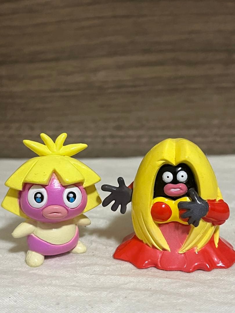 モンコレ　初期　ムチュール　ルージュラ 箱なし】ムチュール ルージュラ 初期 ポケモン 金銀 モンコレ - メルカリ