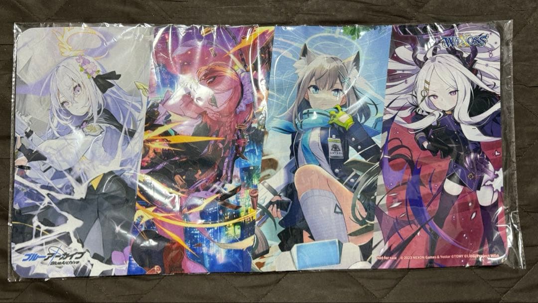 新品未開封　ウィクロス　ブルーアーカイブ　プレイマット