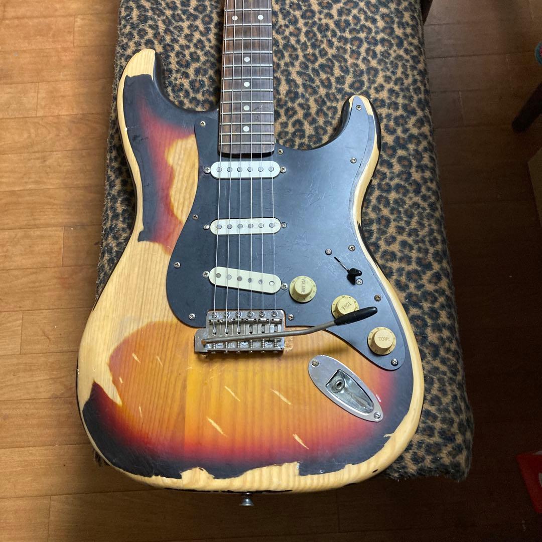 ストラトキャスターモデル、SRV風