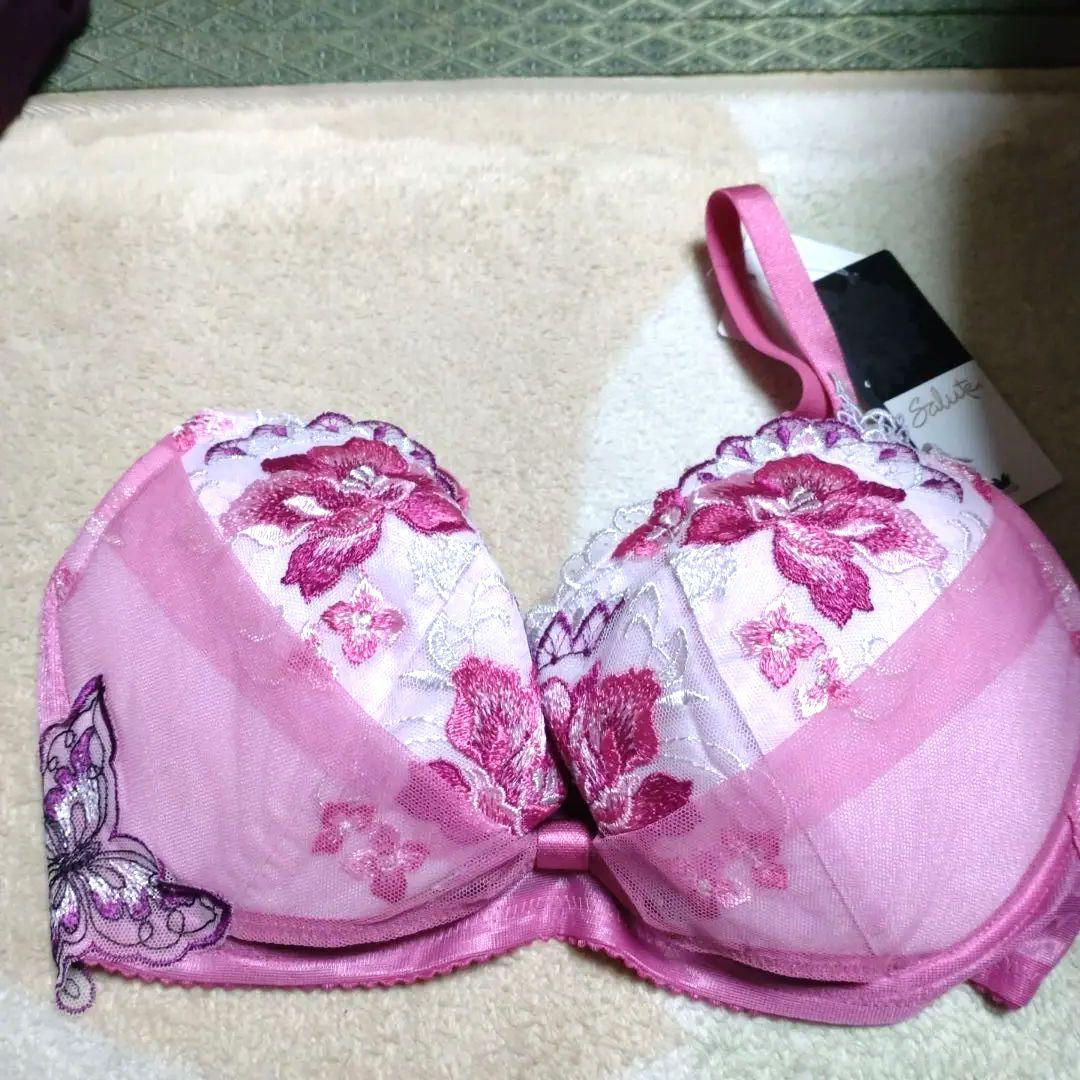 ワコール 　サルート G70 タグ付